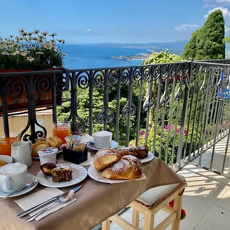 Chiaro Di Luna Bed and breakfast